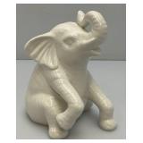 Vintage White Ceramic Elephant Planter 4' x 6' x 6 1/2'