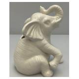 Vintage White Ceramic Elephant Planter 4' x 6' x 6 1/2'