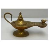 Vintage Etched Brass Aladdin Genie Style Oil Lamp 4' x 5' x 9'