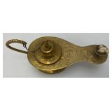 Vintage Etched Brass Aladdin Genie Style Oil Lamp 4' x 5' x 9'