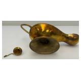 Vintage Etched Brass Aladdin Genie Style Oil Lamp 4' x 5' x 9'