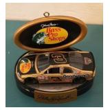Two Pit Road Dioramas, Ornament, Car on Display