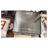 Contents on/under, including table