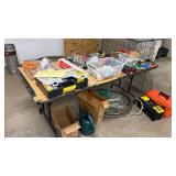Contents on/under table