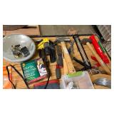 Contents on/under table