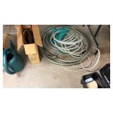 Contents on/under table