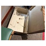 Flat top steamer trunk