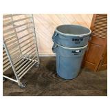 2 rubbermaid garbage cans
