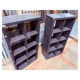 Twin display shelf units