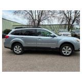 2012 SUBARU OUTBACK 2.5I PREMIUM *All Wheel Drive | No Accidents Reported* (NO RESERVE)