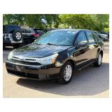 2010 FORD FOCUS SE *128k Miles | No Accidents Reported* (NO RESERVE)