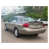 2002 FORD TAURUS SE *115k Miles* (NO RESERVE)