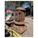 Nice Ornate Antique Hermetic Favorite Cast Iron Stove