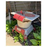 Smaller Size Old Vintage Cast Iron Stove - KING - Oakland Foundry Company
