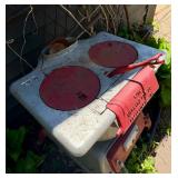 Smaller Size Old Vintage Cast Iron Stove - KING - Oakland Foundry Company