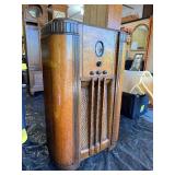 Very Nice Vintage PHILCO Floor Model Radio