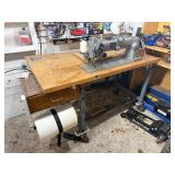 Working Heavy Duty SINGER Industrial Sewing Machine