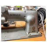 Working Heavy Duty SINGER Industrial Sewing Machine
