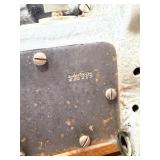 Working Heavy Duty SINGER Industrial Sewing Machine