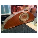LARGE Lot of Vintage & Antique Mantel & other Clocks