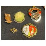 Costume Jewelry Necklaces & Pins 7-Piece Mixed Lot - Cookie Lee