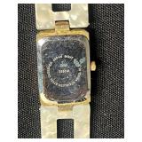 VTG Jewelry & Watches Mixed Lot - Pearl Like Necklace, 3 Watches &  - watches untested