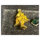 VTG Holiday Jewelry Assortment - Christmas Pins & Earrings in Case