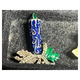 VTG Holiday Jewelry Assortment - Christmas Pins & Earrings in Case