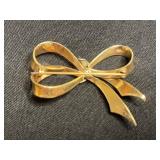 Gold Tone Brooch Lot - Maxine Denker & Floral Designs (Lot of 4)