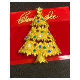 VTG Christmas Tree Brooch & Capri Rhinestone Pin