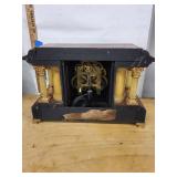 Seth Thomas Mantel Clock With Bezel