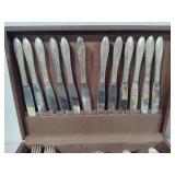 Oneida Community Tudor Plated Flatware (91pc Set)