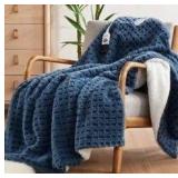 Heated Throw Blanket Retail 50' x 60' $69.99 - Brand New