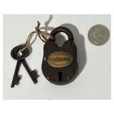Winchester Padlock w/ 2 Working Keys
