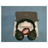 JBL Live 675NC Wireless True Adaptive Noise-Cancelling On-Ear Headphones - in Original Box