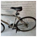 Trek 7.2 FX hybrid bicycle.