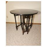 Dark Finish Gateleg Drop Leaf Table