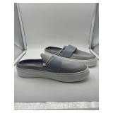Brand New - Dearfoam shoes womens size 7.5 Baby Blue