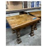 Lot of 2 End Tables