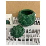 2 Household Decorative Items - Decorations