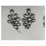 Beautiful Costume Jewelry Earrings  - Womans earrings