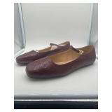 Brand New - Journey woman shoes size 9 1/2 dress shoes maroon