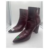 Brand New - Women's Maroon boots size 9 - Used Good Condition
