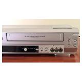 BR1 - Vintage Sylvania DVD VCR Combo SSD803