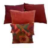 BR1 - Accent Pillows (Lot of 4)