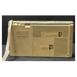 K - Vintage General Electric Quartz LCD Clock Radio T-2180C