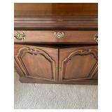 LR - Vintage Thomasville Georgian Style Server/Cabinet