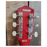 Nice Vintage Global Guitar