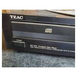 PD-500 TEAC Compact Disc player Powers up