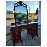 Gorgeous Vintage Dove tail Dresser and Mirror with gorgeous detail
